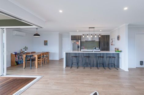 Photo of property in 10 Coppermine Crescent, Brightwater, 7022