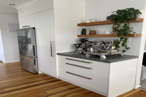 Photo of property in 24 Queenwood Avenue, Queenwood, Hamilton, 3210