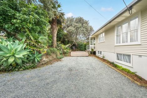 Photo of property in 3 East Avenue, Manly, Whangaparaoa, 0930