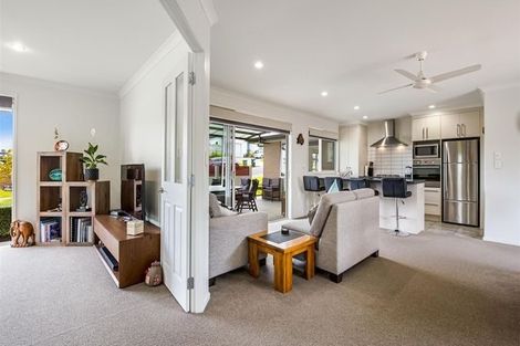 Photo of property in 39 Ridgedale Road, Silverdale, 0932