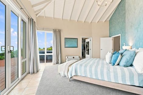 Photo of property in 37 Longbeach Drive, Castlecliff, Whanganui, 4501