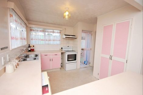 Photo of property in 43 Arthur Crescent, Hilltop, Taupo, 3330