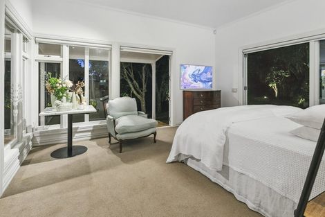 Photo of property in 49b Roland Road, Greenhithe, Auckland, 0632