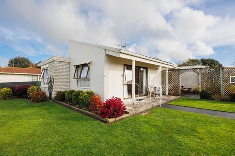 Photo of property in 12a Oxford Street, Marton, 4710