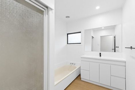 Photo of property in 231 Portage Road, Green Bay, Auckland, 0604