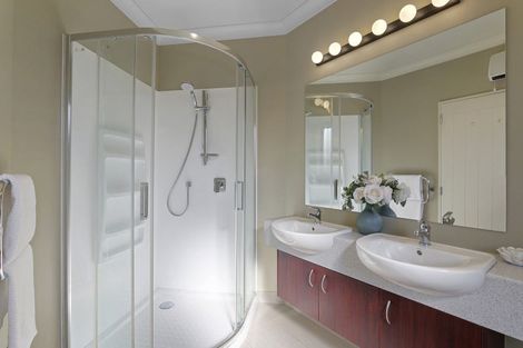 Photo of property in 2 Te Pihopa Way, Aidanfield, Christchurch, 8025