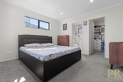 Photo of property in 11 Koroheke Road, Takanini, 2110