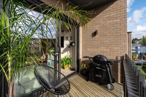 Photo of property in 201/2b Matatiki Street, Northcote, Auckland, 0627