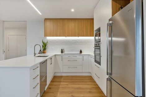 Photo of property in 1 Nutfield Lane, Cashmere, Christchurch, 8022