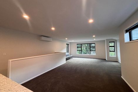Photo of property in 15 Holly Grove, Maungaraki, Lower Hutt, 5010