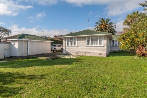 Photo of property in 155 Cambridge Street, Levin, 5510