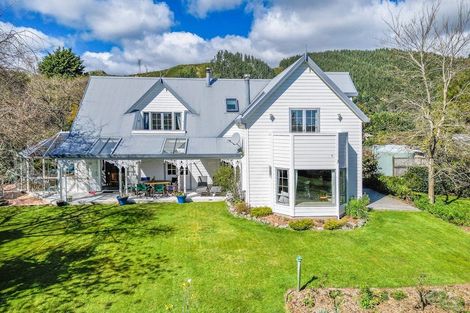 Photo of property in 42 Wi Tako Street, Manakau, Levin, 5573