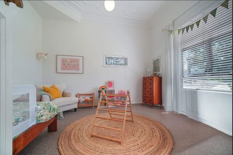 Photo of property in 35 Richmond Avenue, Northcote Point, Auckland, 0627