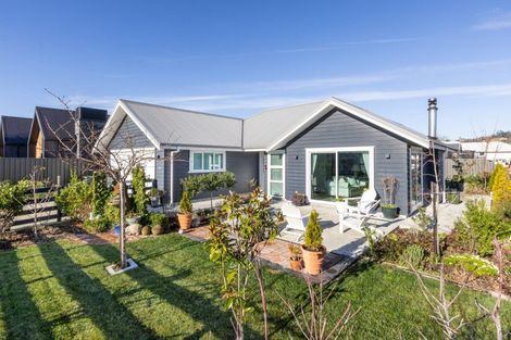 Photo of property in 5 Grooby Place, Havelock North, 4130