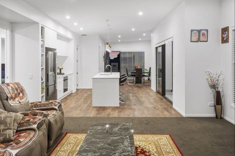 Photo of property in 267 Te Okuroa Drive, Papamoa, 3118