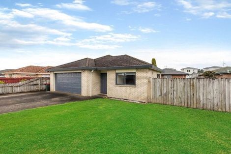 Photo of property in 100a Manuroa Road, Takanini, 2112