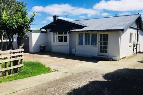 Photo of property in 27 Rimu Street, New Lynn, Auckland, 0600