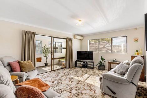 Photo of property in 3/13 Menary Street, Papakura, 2110