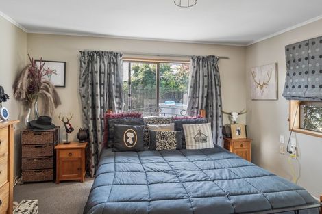 Photo of property in 6 Pinaster Place, Parklands, Christchurch, 8083