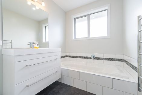 Photo of property in 10 Rodeo Drive, Te Anau, 9600