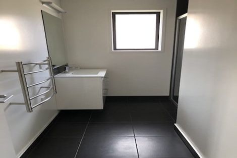 Photo of property in 4 James Elliot Way, Pokeno, 2402