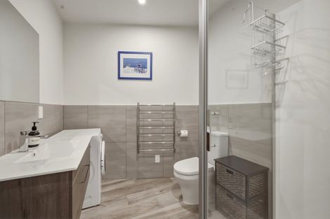 Photo of property in 15 Odlin Lane, Red Beach, 0932