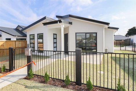 Photo of property in 1/2 Lambert Court, Glenview, Hamilton, 3206