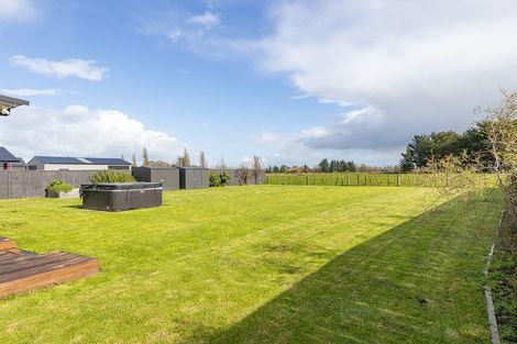 Photo of property in 12 Wycliffe Place, Solway, Masterton, 5810