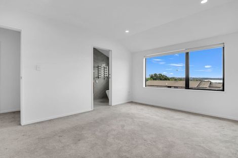 Photo of property in 7c Kotahi Road, Mount Wellington, Auckland, 1062
