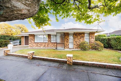 Photo of property in 1/11 Woodfield Avenue, Roslyn, Palmerston North, 4414
