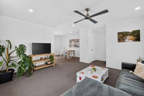 Photo of property in 7 Reef Avenue, Papamoa Beach, Papamoa, 3118