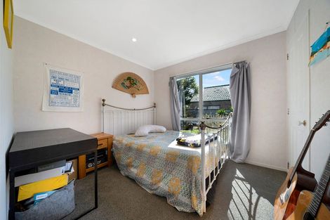 Photo of property in 4 Glenarden Way, Ranui, Auckland, 0612
