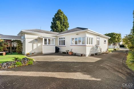 Photo of property in 64 Totara Crescent, Woburn, Lower Hutt, 5011