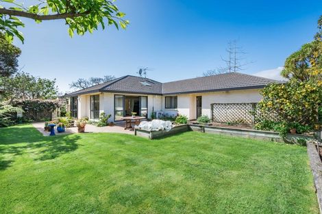 Photo of property in 2 Charnwood Grove, Waikanae, 5036