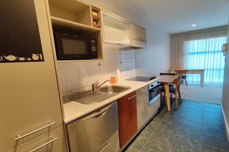 Photo of property in Atrium Towers, 1o/154 The Terrace, Wellington Central, Wellington, 6011