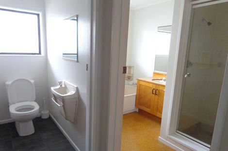 Photo of property in 205 Fitzherbert Avenue, West End, Palmerston North, 4410