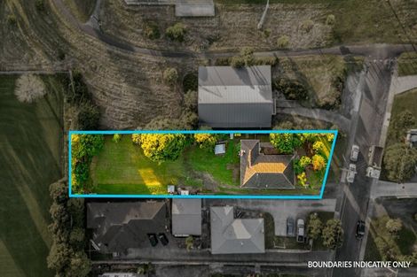 Photo of property in 18 Albert Road, Kelston, Auckland, 0602