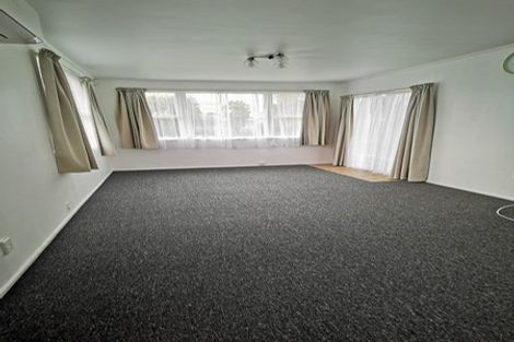 Photo of property in 4 Marybeth Place, Rosehill, Papakura, 2113