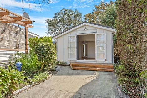 Photo of property in 10 Brandon Road, Manly, Whangaparaoa, 0930