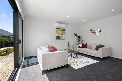 Photo of property in 38 Isobel Hodgson Drive, Cambridge, 3434