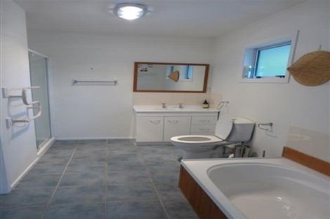 Photo of property in 10 Winslow Street, Burnside, Christchurch, 8053