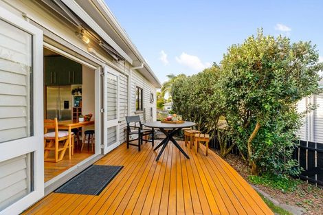 Photo of property in 11 Himikera Avenue, Avondale, Auckland, 1026
