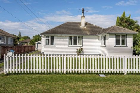 Photo of property in 24 Churchill Crescent, Te Hapara, Gisborne, 4010