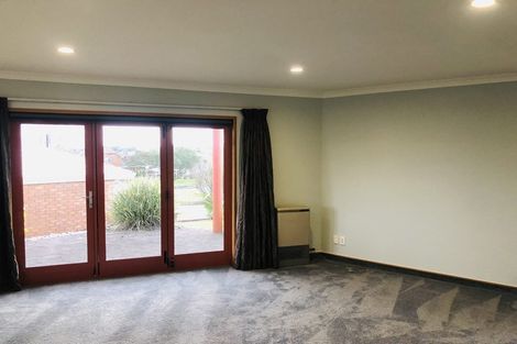 Photo of property in 6 West Ridge Drive, Western Heights, Hamilton, 3200