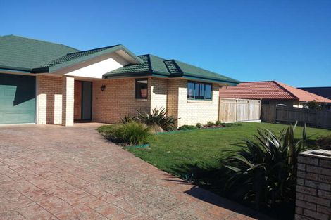 Photo of property in 150 Pacific Drive, Fitzherbert, Palmerston North, 4410