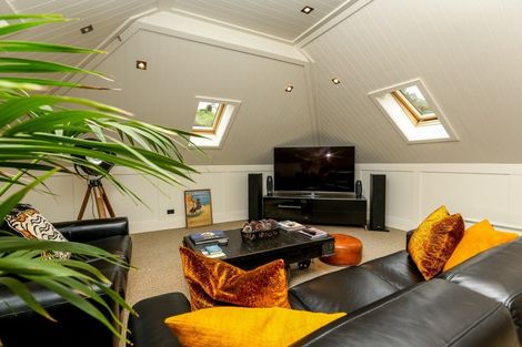 Photo of property in 83 Brougham Street, New Plymouth, 4310