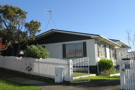 Photo of property in 6 Clapham Grove, Stokes Valley, Lower Hutt, 5019