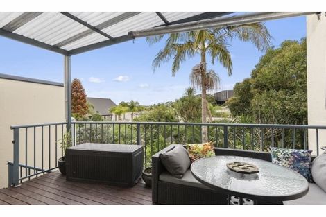 Photo of property in 6/6-8 Pannill Place, Oteha, Auckland, 0632