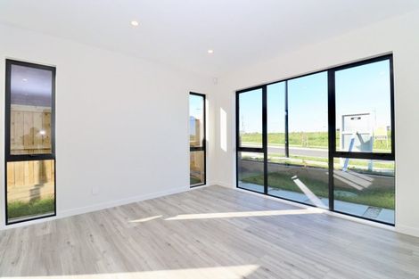 Photo of property in 8 Kobe Street, Karaka, 2580