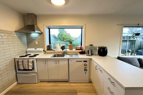 Photo of property in 7 Larch Place, Casebrook, Christchurch, 8051